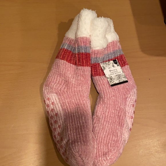 SOLD Slipper Booties - Picture 7 of 9